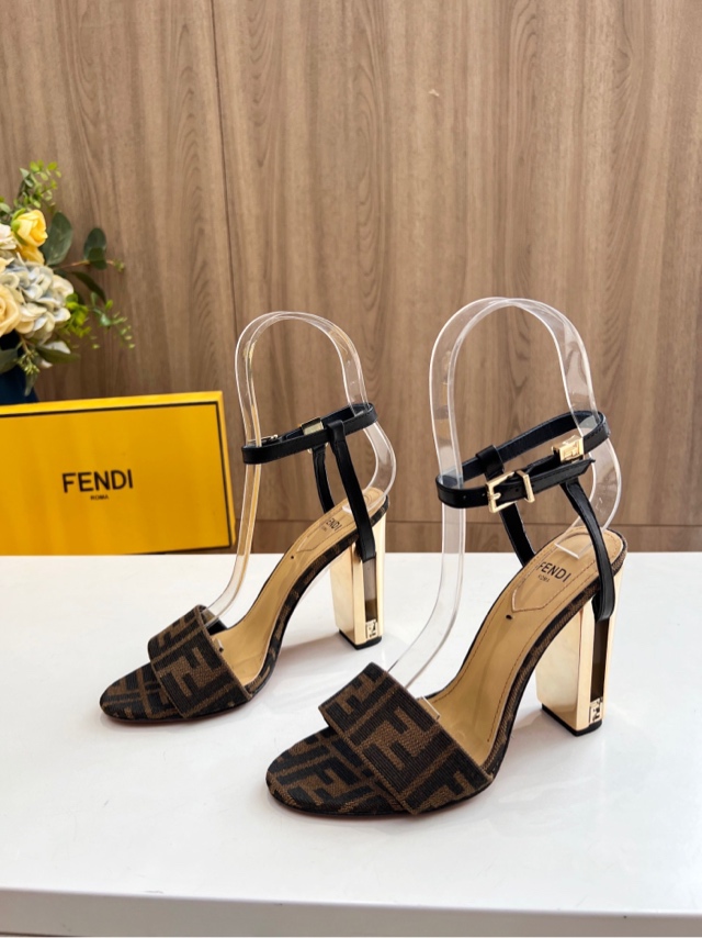 FENDI Shoes-55